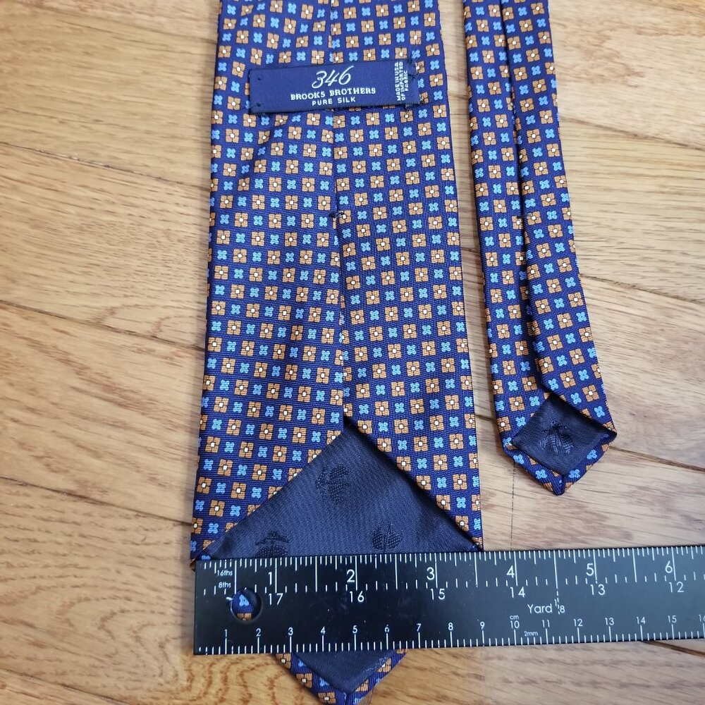 Brooks Brothers 346 necktie - Picture 2 of 3